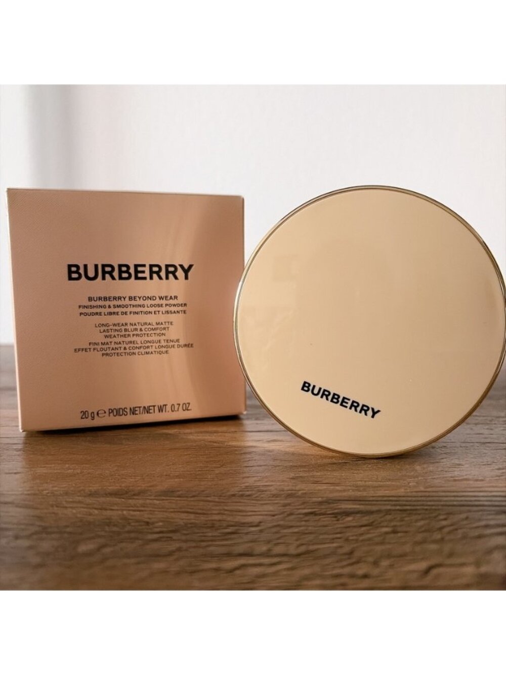 Burberry Beyond Wear Finishing and Smoothing Loose Powder 04 Chestnut